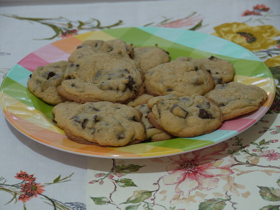Tray of homemade chocolate chip cookies fresh from the oven, the half-strength edible to pair with the Red's house brawl in Pineapple Express
